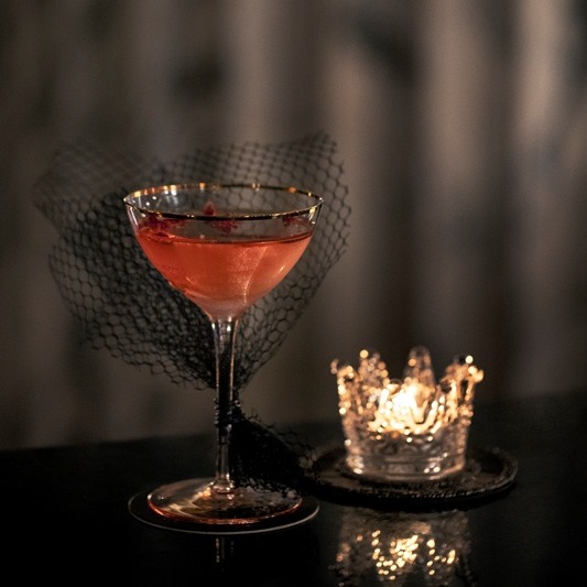 【明星創業】張敬軒超豪空中酒廊進駐英皇酒店頂樓　老友容祖兒隨時快閃唱live